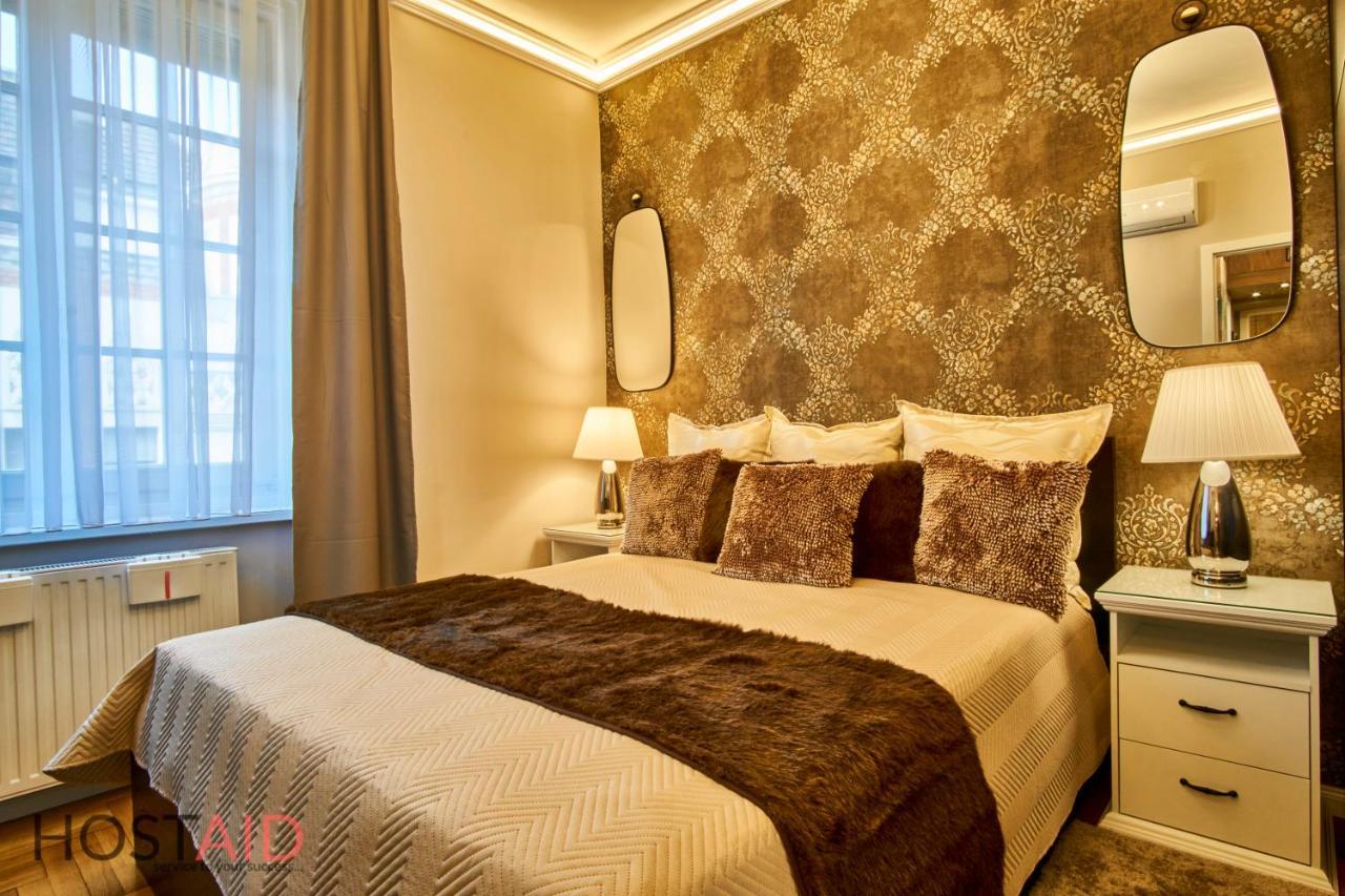 R7 Design Apartment - Hostaid Budapest Eksteriør bilde