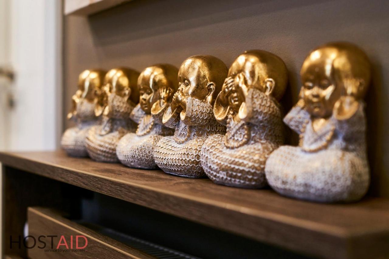 R7 Design Apartment - Hostaid Budapest Eksteriør bilde